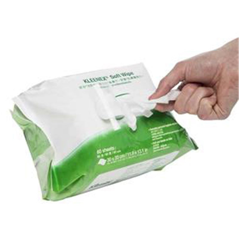 The Kleenex Soft Wipes White 30 x 33cm P60 x12 (94127)